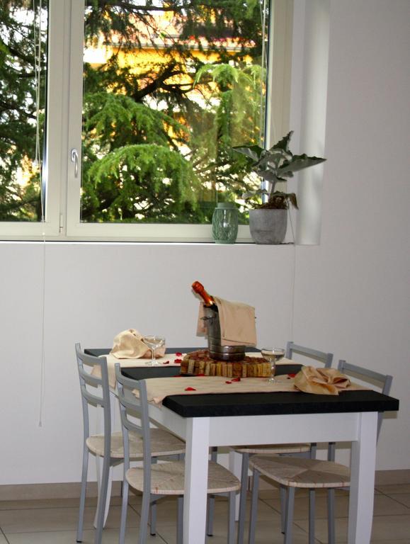 Ferienwohnung Gilda E Vesuvio Bergamo Zimmer foto